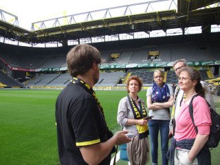 Bei derStadionführung lernten selbst BVB-Fans noch viel dazu. Foto: SMMP/Hofbauer