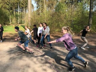 Wie schnell die Schülerinnen und Schüler durch den Wald liefen, weiß man nicht. Aber Maulwürfe schaffen 4 km/h. Foto: SMMP/Lowe