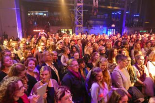 Die Disco war voller Menschen, die ein zeichen setzen wollten. Foto: SMMP/Hofbauer