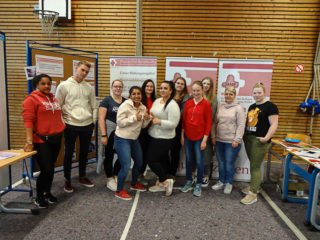 Die Studierenden stellten ihr Berufskolleg auf der Ausbildungsmesse in Fröndenberg vor. Foto: SMMP/Schweda
